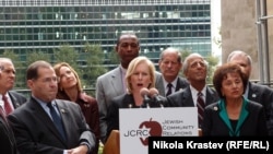 U.S. Senator Kirsten Gillibrand (center) speaking at a press conference opposing the Palestinian bid for statehood near the UN headquarters in New York.