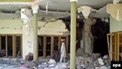 دا په ډېره اسماعيل خان کې د یو کور پخوانی انځور دی چې په ۲۰۰۹ز کال کې امنیتي ځواکونو وران کړی وو.