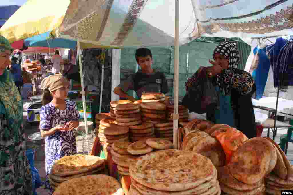 Дар орзуи арзонӣ #15