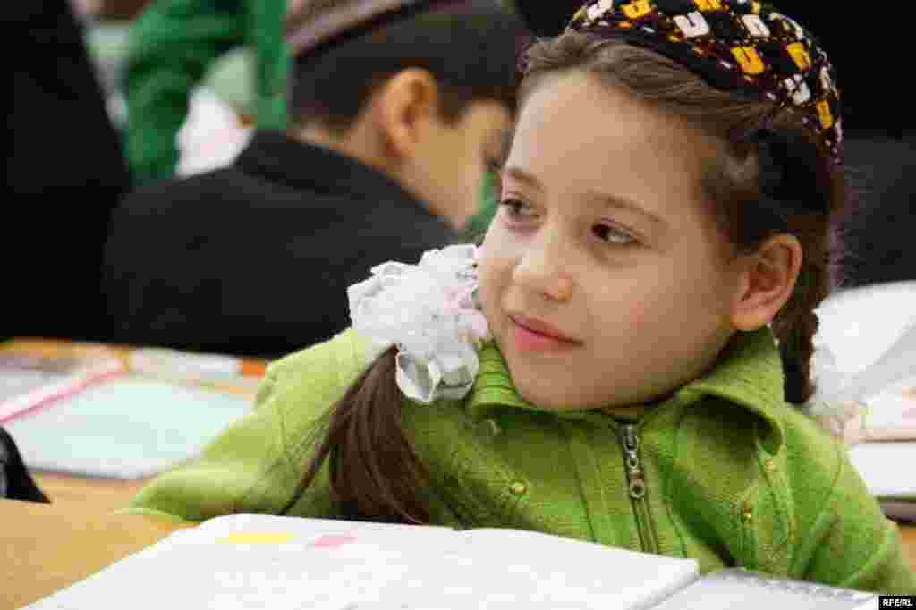 Төркмәнстанда урыс мәктәбе #8