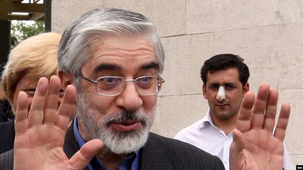 Mir-Hossein Musavi as a presidential candidate in 2009