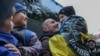 На волі.<br>Український військовий, звільнений з російського полону.<br>2 жовтня з полону РФ повернули 205 громадян. Серед них – 185 військовослужбовців і 20 цивільних