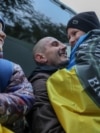 На волі.<br>Український військовий, звільнений з російського полону.<br>2 жовтня з полону РФ повернули 205 громадян. Серед них – 185 військовослужбовців і 20 цивільних