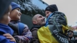 На волі.<br>Український військовий, звільнений з російського полону.<br>2 жовтня з полону РФ повернули 205 громадян. Серед них – 185 військовослужбовців і 20 цивільних