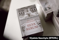 Першы том кнігі Silva Rerum