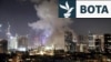 Shtëllungë tymi në Tel Aviv, pas një sulmi të kryer nga Irani më 13 qershor 2025.
