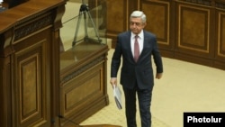 Serj Sarkisian în Parlamentul de la Erevan