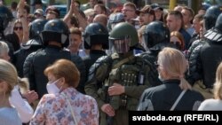 "Бирдамлик марши"га чиққан белоруслар, 6 сентябрь, 2020, Гродно, Беларус