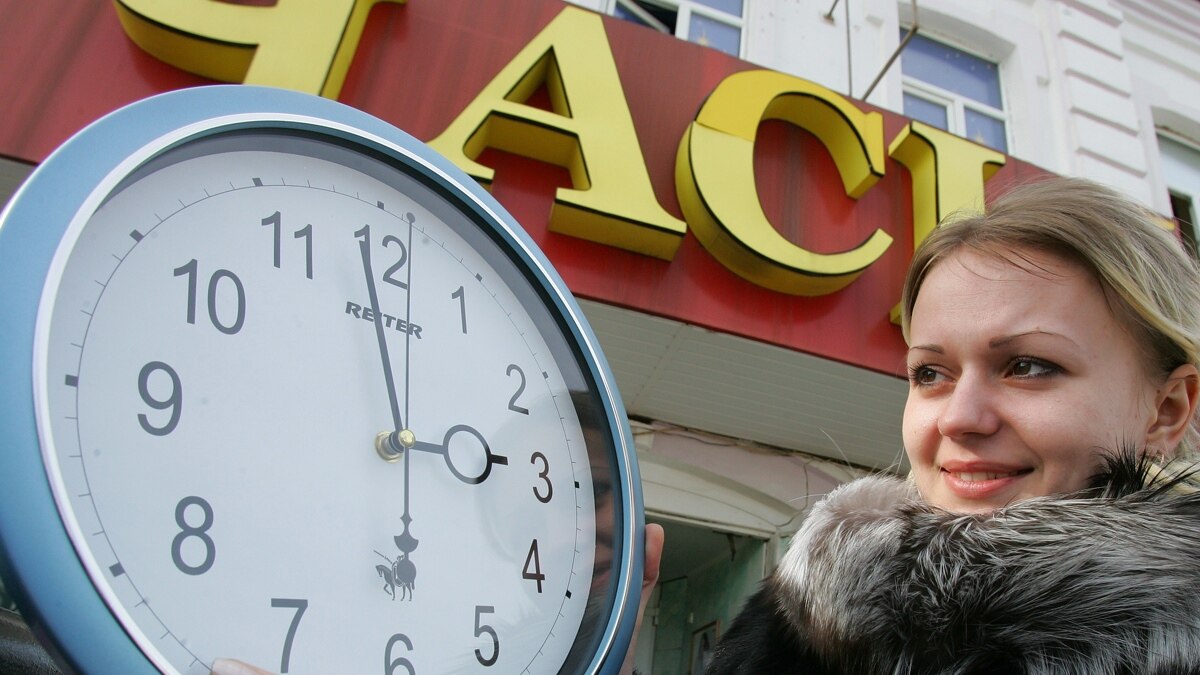 Russia Switches Clocks To Summer Time For Good