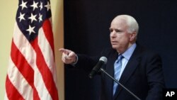 Senarul american John McCain