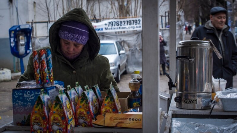 В Новый год без оливье: почему продукты в Крыму дороже, чем в России?