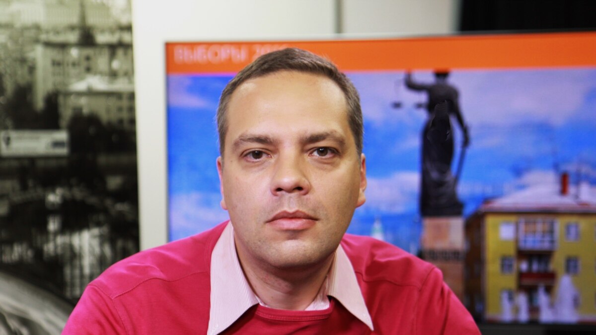 Лицом к событию ютуб. Владимир Милов жена. Владимир Милов жена фото. Леонид Милов Ярославль. Евгений Соловьев и Владимир Милов
