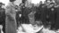 Колокол, сброшенный с колокольни. 1930-е гг.