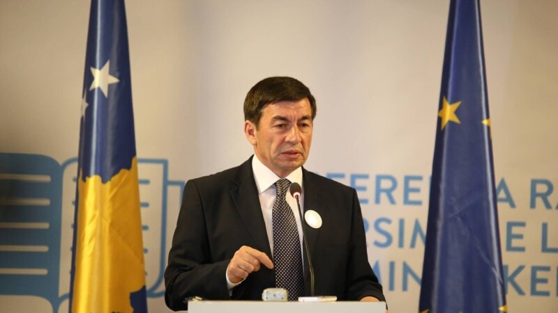 Ish-ministri Arsim Bajrami vetofrohet për postin e presidentit të Kosovës