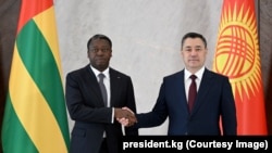 Президент Садыр Жапаров жана Фор Эссозимна Гнассингбе