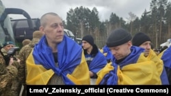 Prizonieri ucraineni eliberați joi în schimbul dintre Rusia și Ucraina