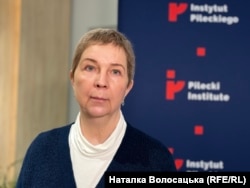 Ірина Довгань, волонтерка, яка за свою проукраїнську позицію зазнала тортур з боку окупантів на Донеччині в 2014 році. Варшава, 19 лютого 2025 року