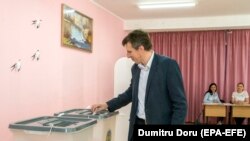 Fostul primar Dorin Chirtoacă la vot la 20 mai 2018 