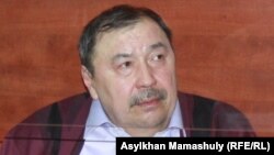 Ержан Утембаев, бывший руководитель аппарата сената парламента, осужденный по делу об убийстве Алтынбека Сарсенбаева. Алматинская область, 22 января 2014 года.