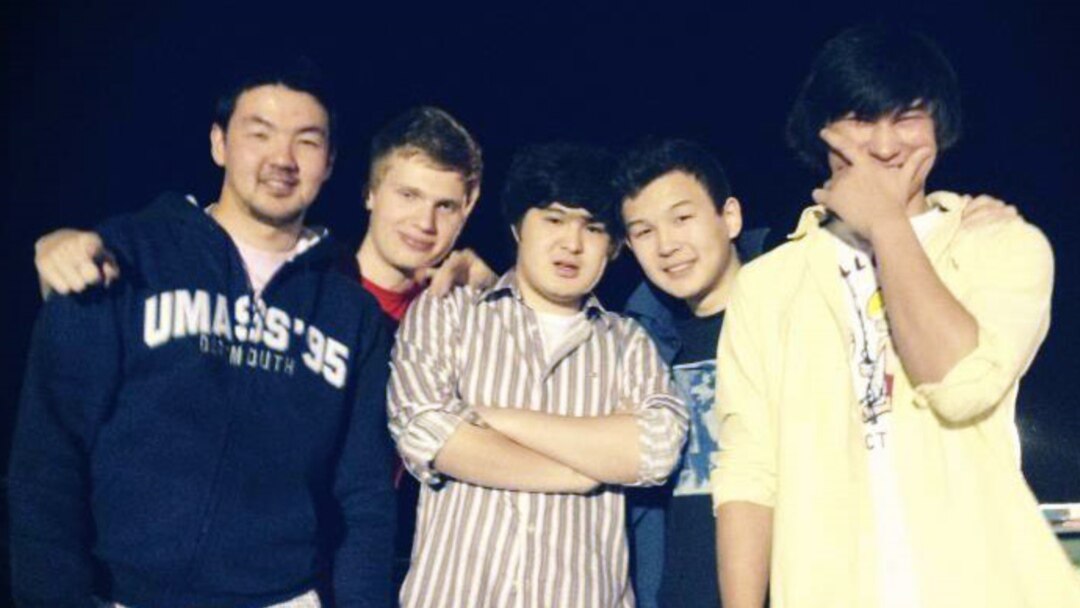 Сексуалды және жетілген аққұбалардың порнофотосуреттері