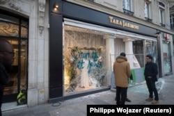 Biznese të dëmtuara nga protestuesit