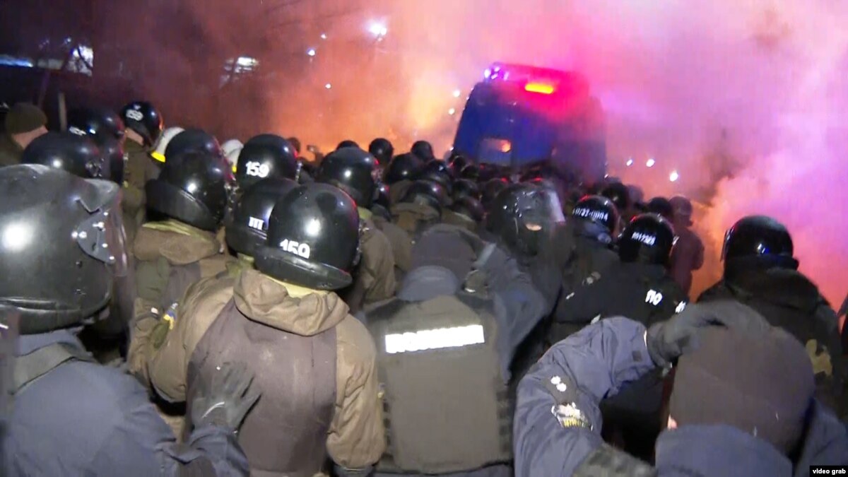 socopros-74-ne-podderghivayut-protesty-za-razmescheniya-evakuirovannyh-iz-kitaya-ukraincev Соцопрос: 74% не поддерживают протесты за размещения эвакуированных из Китая украинцев