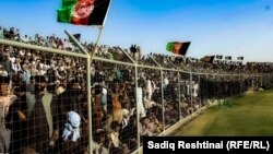 په کندهار کې د کرکټ د لوبې نندارچیان