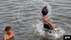 Residents of Karachi have been warned against swimming in ponds and pools after a spate of infections by a deadly microbe. 
