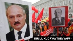 Плякаты прыхільнікаў Лукашэнкі 