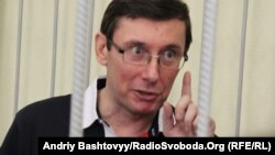 «Ви ще Кучму викличте, або Пукача, щоб вони доводили, що Луценко зробив щось незаконне» – Луценко