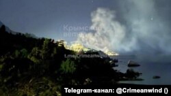 Ղրիմ - «Ֆորոս» առողջարանի տարածքում պայթյունի հետևանքով ծուխ է բարձրանում, 22-ը սեպտեմբերի, 2025թ.