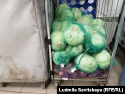 Капуста на псковском рынке