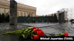 Стена скорби - московский мемориал жертвам политических репрессий