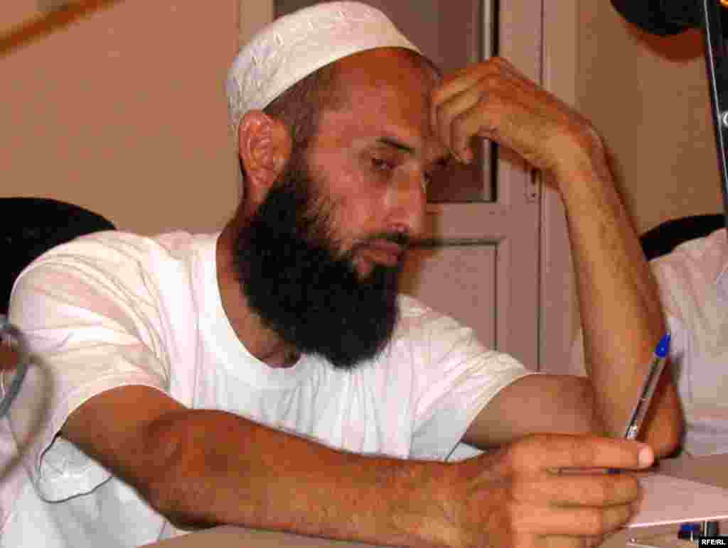  Зоҳири пешвоёни динӣ #28