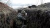 Soldat în zona de conflict de lângă Donetsk