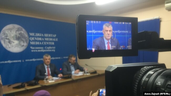 Presidenti i Kosovës, Hashim Thaçi gjatë debatit në Çagllavicë