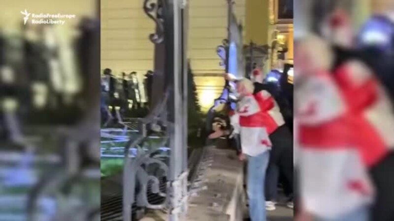 Georgian Riot Police Break Up Tbilisi Demonstration, Detain Protest Organizers