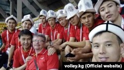Кыргызстандын волейбол боюнча улуттук курама командасынын оюнчулары Азиянын аймактык чемпионатында (борбордук зона). 