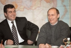 Дмитрий Медведев В.Путин билан 20 йил Россияни бошқарди