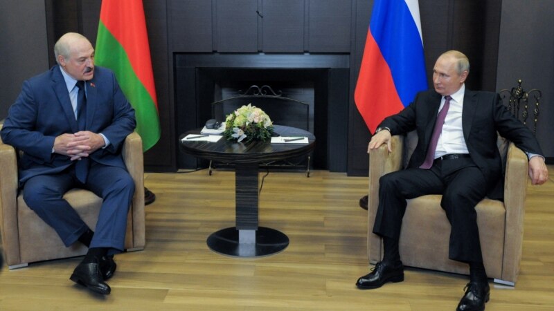 На встрече с Лукашенко Путин назвал ситуацию вокруг Беларуси «всплеском эмоций»