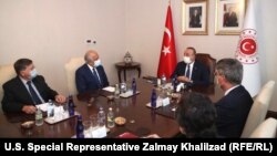 دیدار زلمی خلیلزاد با وزیر خارجه ترکیه