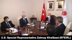 دیدار زلمی خلیلزاد با وزیر خارجه ترکیه