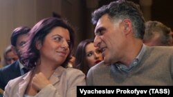 Margarita Simonyan və Tigran Keosayan 