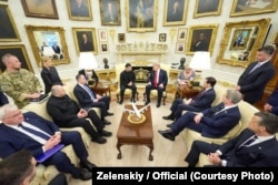 Представники української та американської сторін під час зустрічі у Білому домі, 28 липня 2026 року