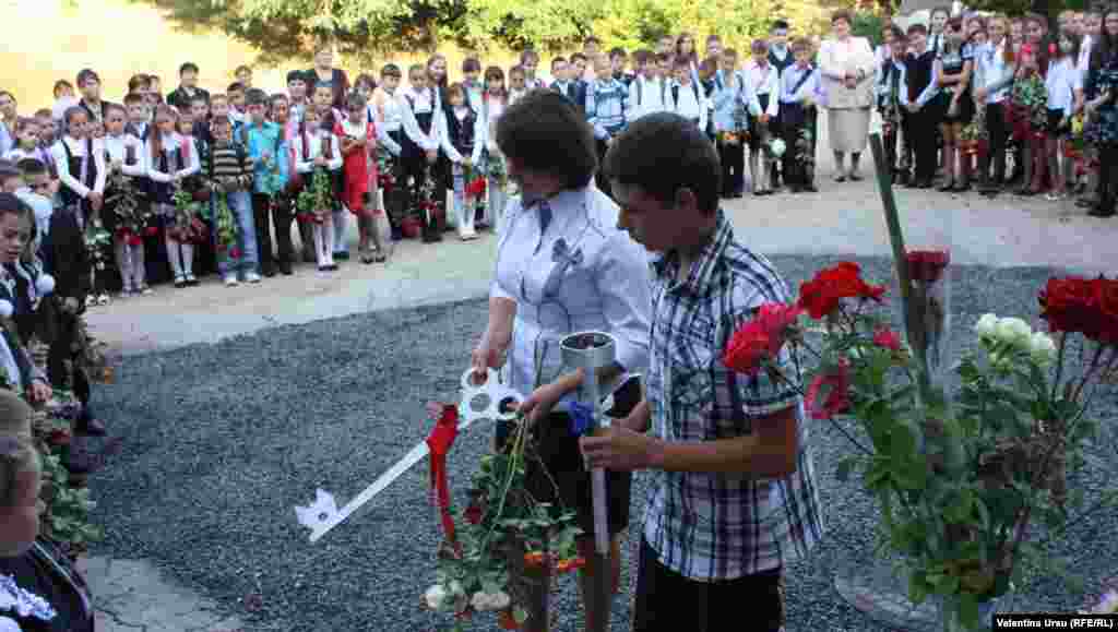 Moldova, beginning of the school year in Balanesti