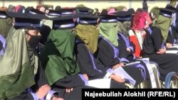 نوې فارغې شوې نرسانې او قابله ګانې
