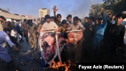 Protestat kundër presidentit francez, Emmanuel Macron në Pakistan. 