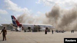 Взрывы в аэропорту Адена произошли во время прибытия нового правительства Йемена. 30 декабря 2020 года.