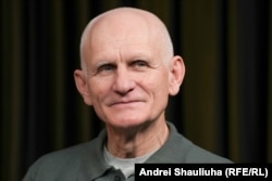 Алесь Бяляцкі ў інтэрвію для службы Беларускай службы Радыё Свабода праз тры дні пасьля свайго вызваленьня з турмы. Вільня, 16 сьнежня 2025