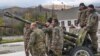 Вірменські військові позують перед тим, як залишити Карвачар, який в Азербайджані відомий як Кельбаджар, 23 листопада 2020 року
